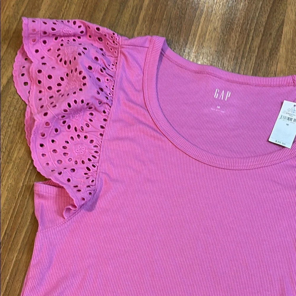 GAP Eyelet Sleeve Rib T-Shirt NWT - Picture 3 of 7